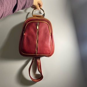 Red leather backpack| SOLD ‼️‼️‼️‼️